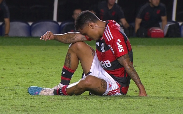 Ruptura da fáscia plantar: entenda a lesão de Allan, do Flamengo