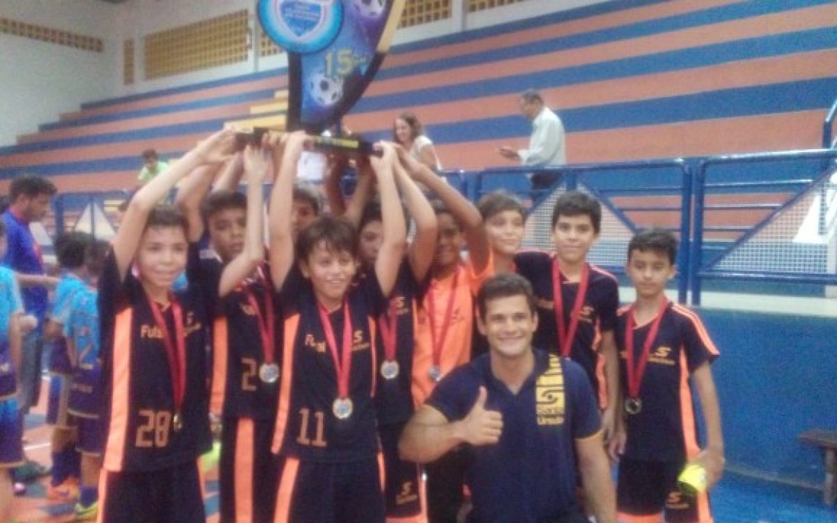 SANTA ÚRSULA VENCE O MARISTA E CONQUISTA O SUB 11