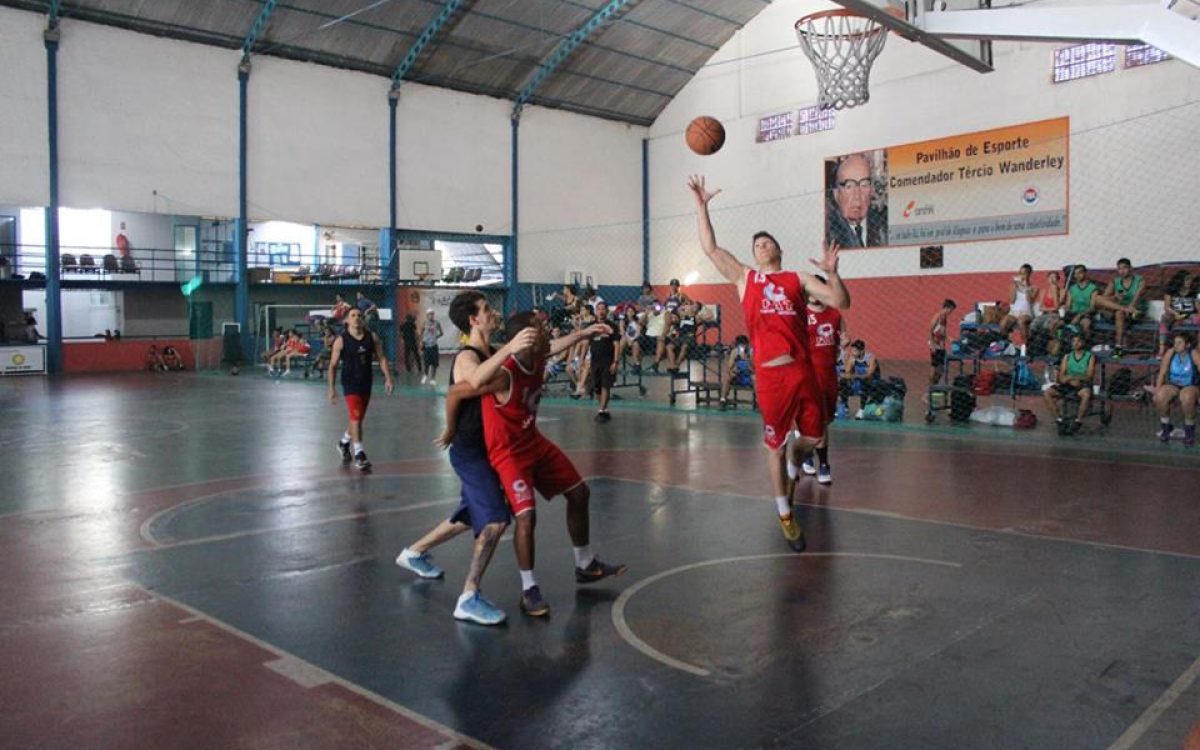 Federação realiza festival de basquete 3 x 3