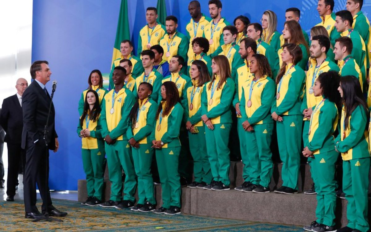 Presidente da República, Jair Bolsonaro durante a Recepção aos Atletas Medalhistas dos Jogos Pan-Americanos de Lima 2019. Foto: Carolina Antunes/PR