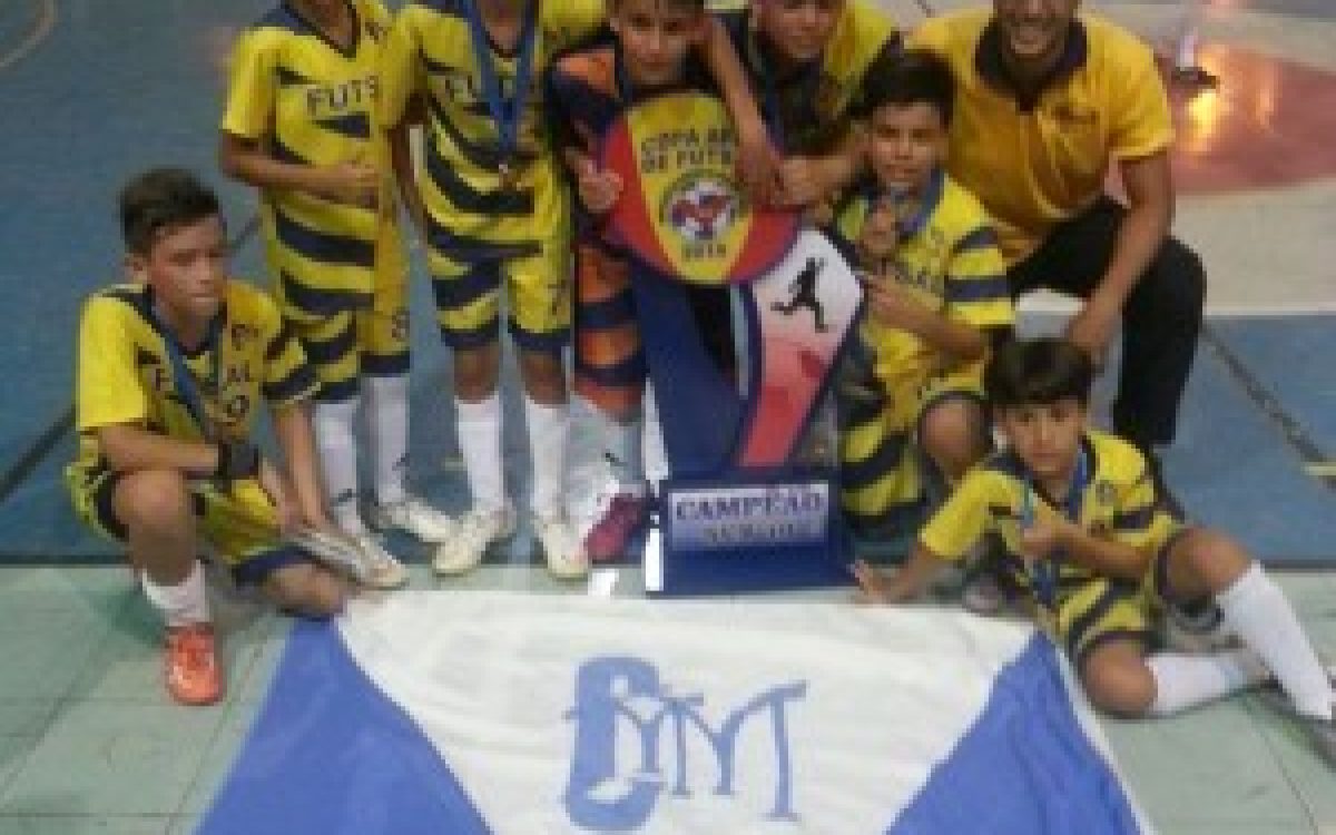 MONTESSORI  É CAMPEÃO NO FUTSAL