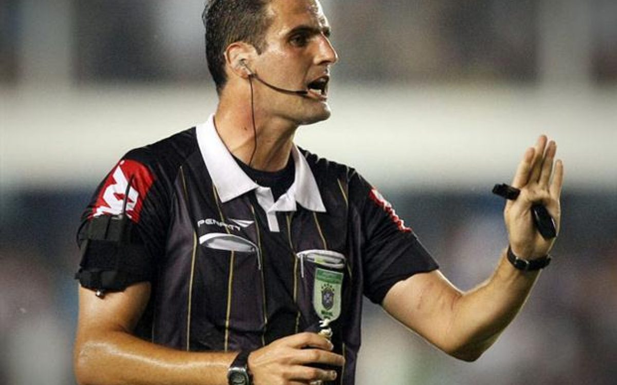 MELHOR ÁRBITRO DO ÚLTIMO PAULISTÃO ABANDONA QUADRO DA CBF