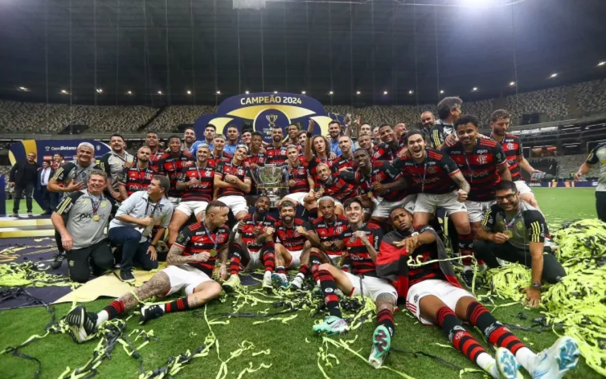 Flamengo vence o Atlético-MG e conquista o pentacampeonato da Copa do Brasil.
