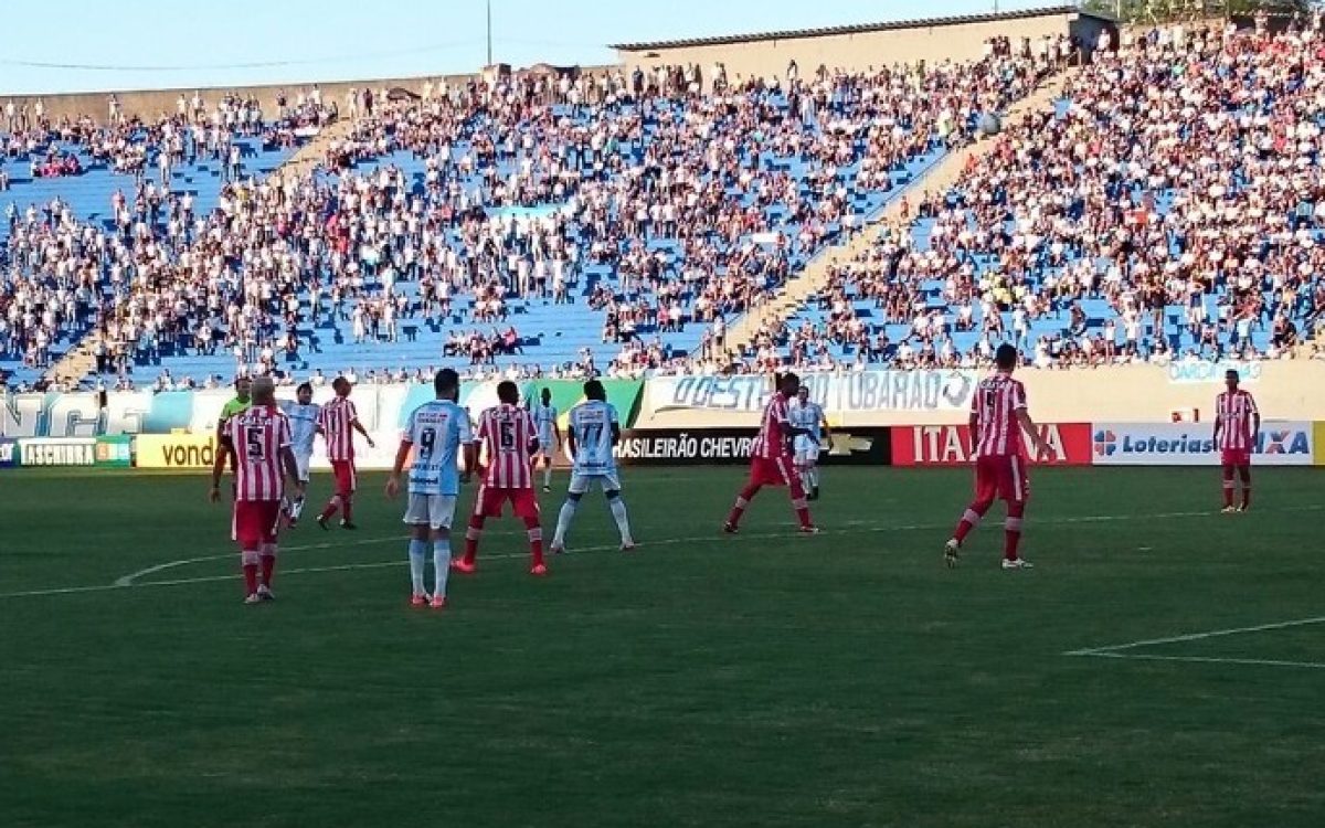 CRB ESTREIA COM VITÓRIA NO BRASILEIRÃO