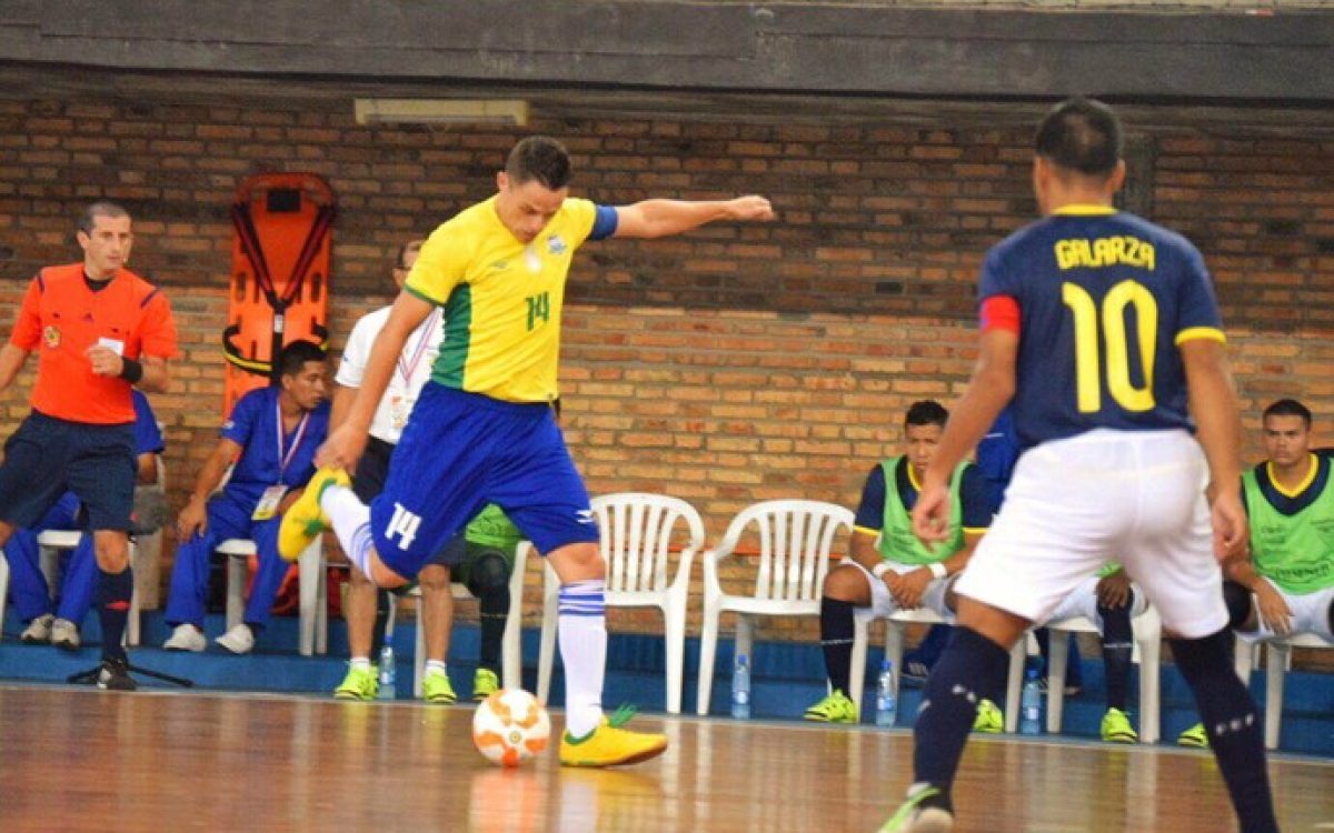BRASIL VENCE EQUADOR COMO NOS VELHOS TEMPOS