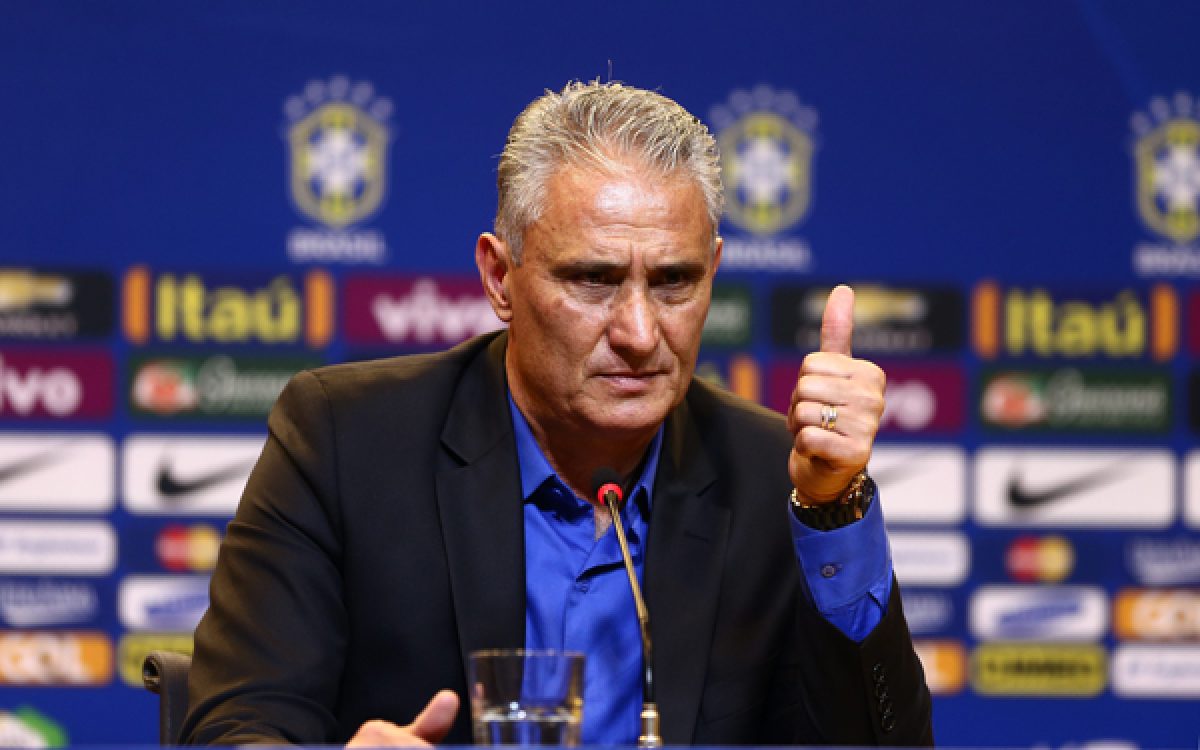 RJ - FUTEBOL/SELEÇÃO BRASILEIRA/CBF/TITE - ESPORTES - O novo técnico da seleção brasileira de futebol, Tite, concede   entrevista coletiva na sede da Confederação Brasileira de Futebol   (CBF), na Barra da Tijuca, na zona oeste do Rio de Janeiro, nesta   segunda-feira, 20, dia de sua apresentação. Ele assume o comando da   equipe seis dias após a demissão de Dunga.   20/06/2016 - Foto: WILTON JUNIOR/ESTADÃO CONTEÚDO
